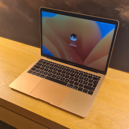 Apple MacBook Air 13" 2019...