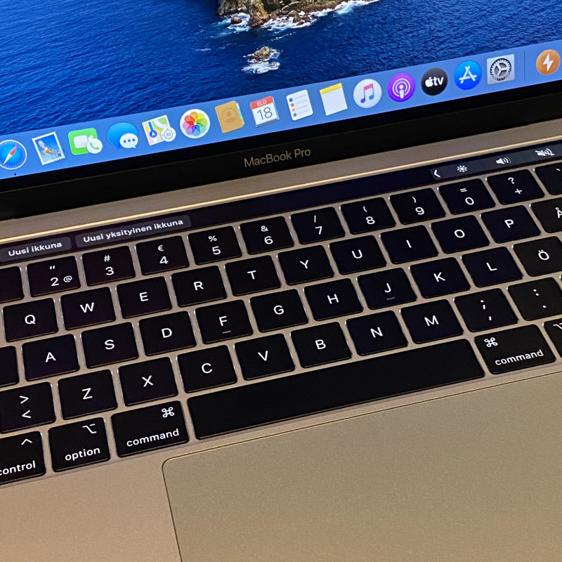 Apple MacBook Pro 13" Touch Bar (8/128 GB, 2019)