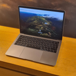 Apple MacBook Air 13" 2018...