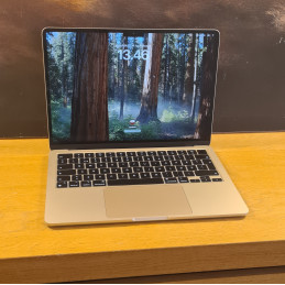 Apple MacBook Air 13" M3...
