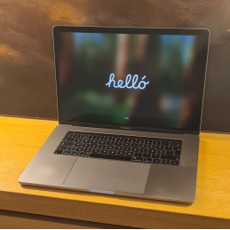 Apple MacBook Pro 15" 2018...