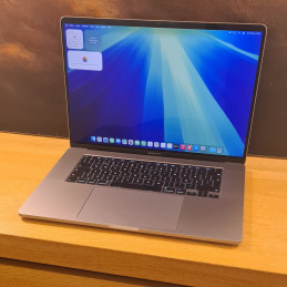 Apple MacBook Pro 16" 2019...