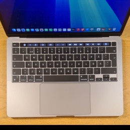 Näppäimistöhatut vaihdettu uusiin.