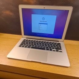 Apple MacBook Air 13" 2017...