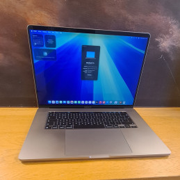 Apple MacBook Pro 16" A2141...