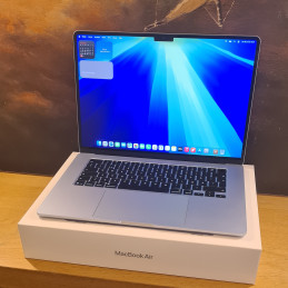 Apple MacBook Air 15" M4...