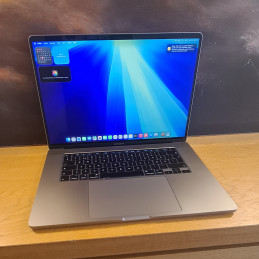 Apple MacBook Pro 16" 2019...