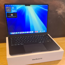 Apple MacBook Air 13" M4...