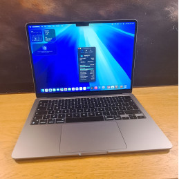 Apple MacBook Air 13" M2...
