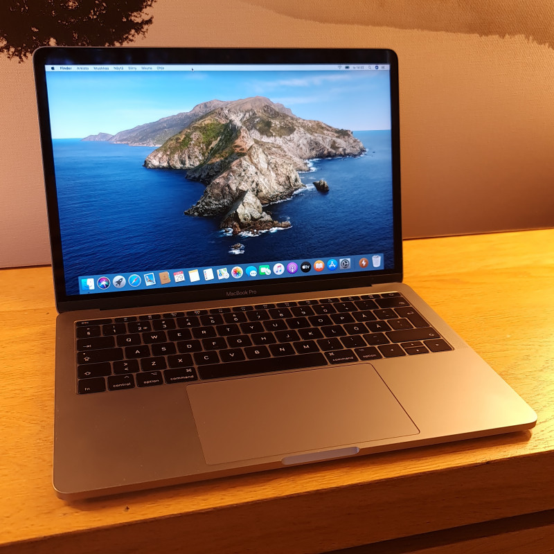 apple macbook pro mid 2017 space gray