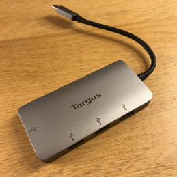 Targus USB-C-hubi (USB-A x 4)