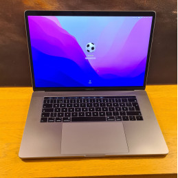 Apple MacBook Pro 15" 2018...