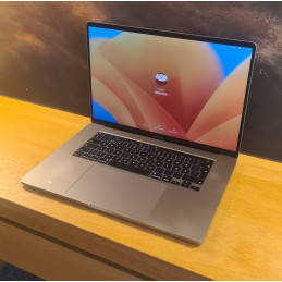 Apple MacBook Pro 16" 2019...