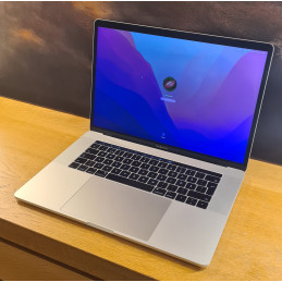 Apple MacBook Pro 15" 2016...