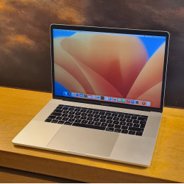 Apple MacBook Pro 15" 2019...